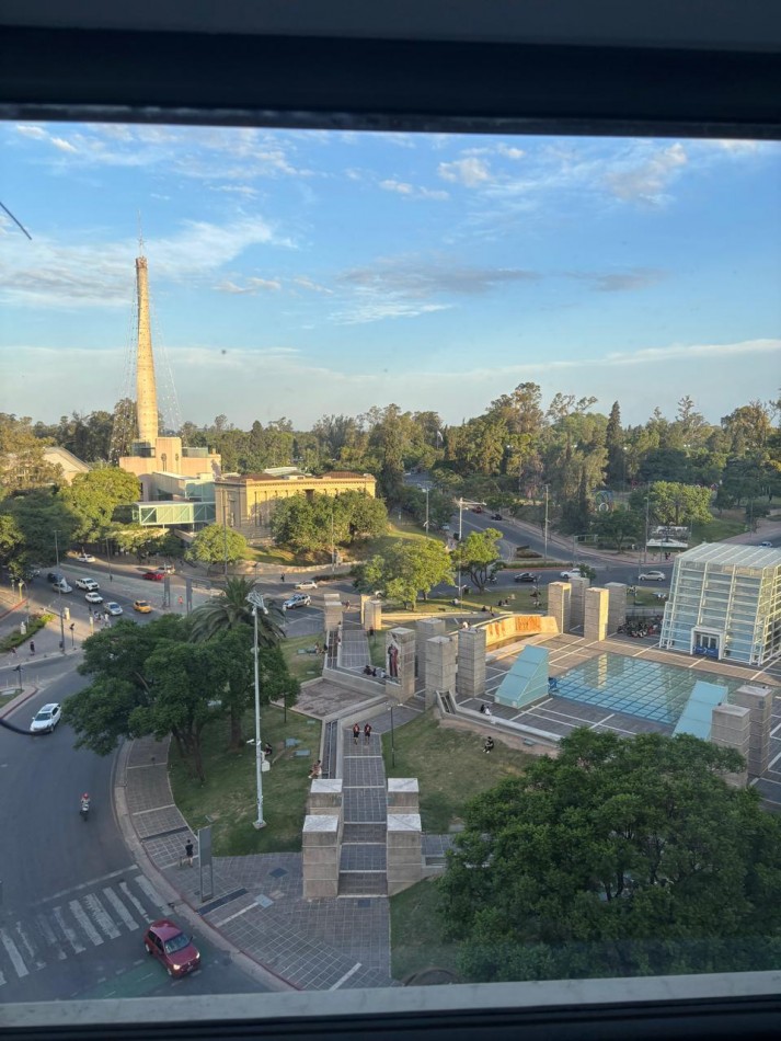 Alquiler Departamento 3 dormitorios 3 baños frente Plaza España con cohera Nueva Cordoba