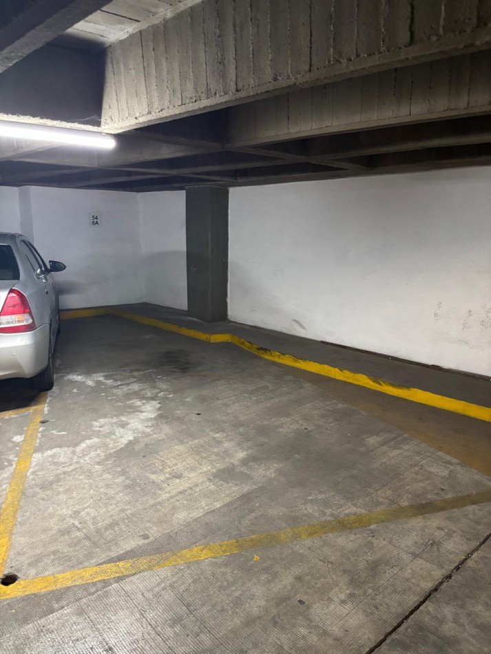 Alquiler Departamento 3 dormitorios 3 baños frente Plaza España con cohera Nueva Cordoba