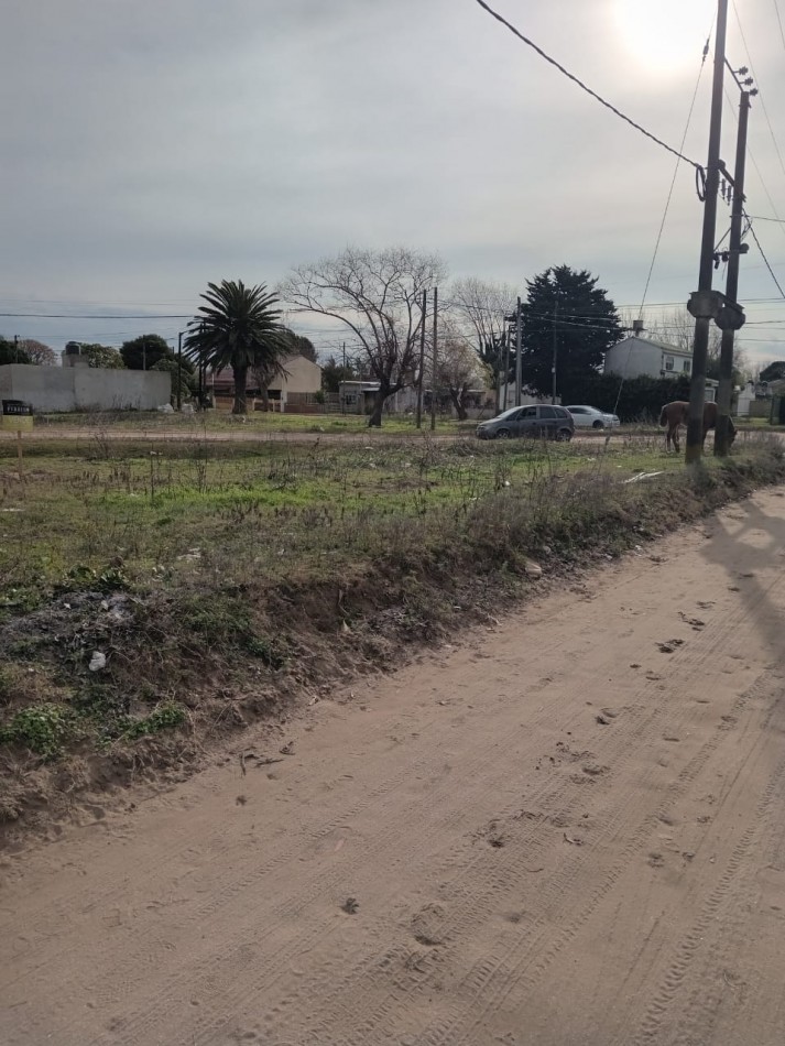 Lote esquina 310 M2 zona norte 