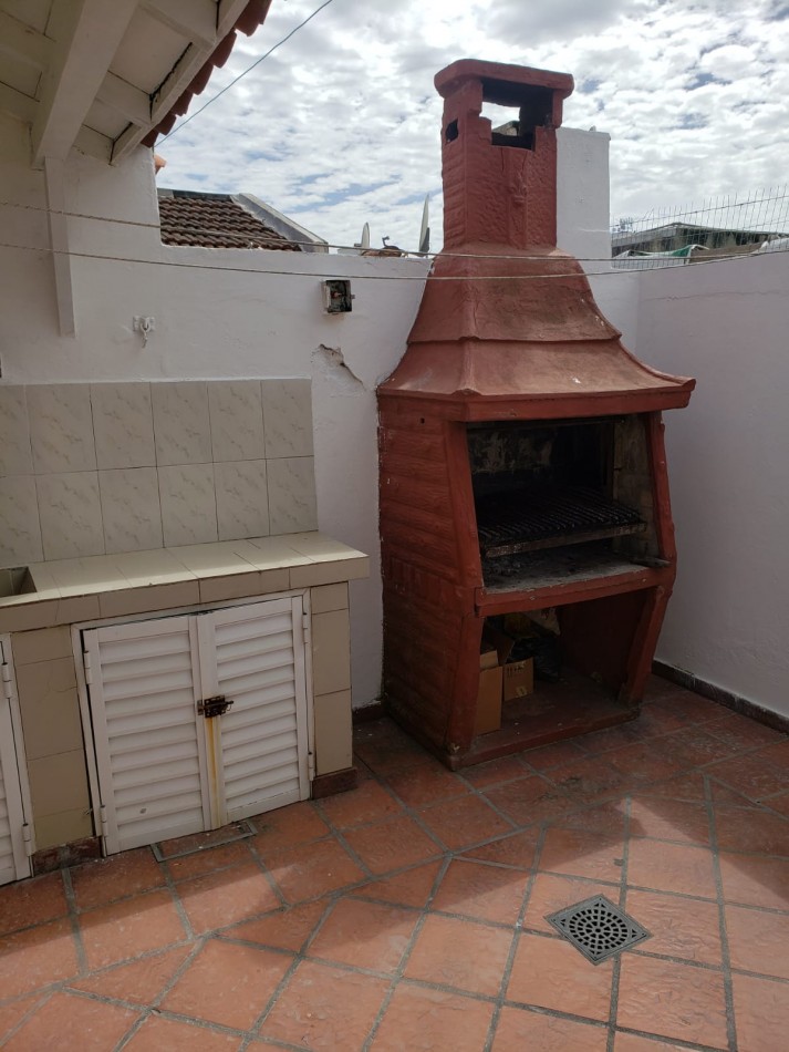 PH 3 AMB. CON PATIO ZONA CENTRO