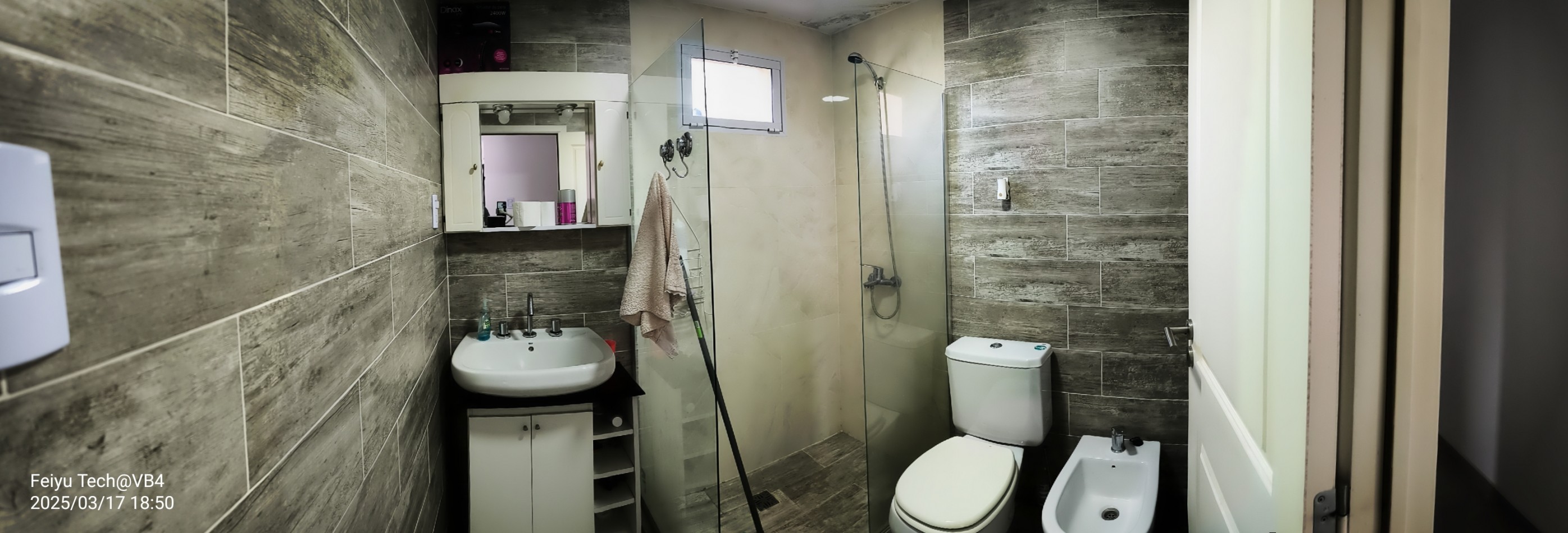 Exclusiva propiedad moderna c/pileta,  y dpto independiente - Villa del Prado- Cordoba