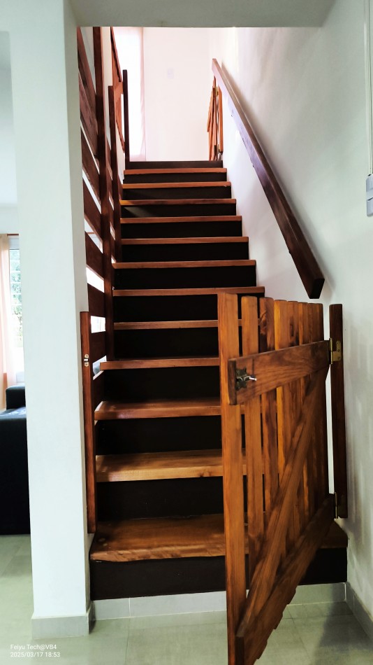 Exclusiva propiedad moderna c/pileta,  y dpto independiente - Villa del Prado- Cordoba