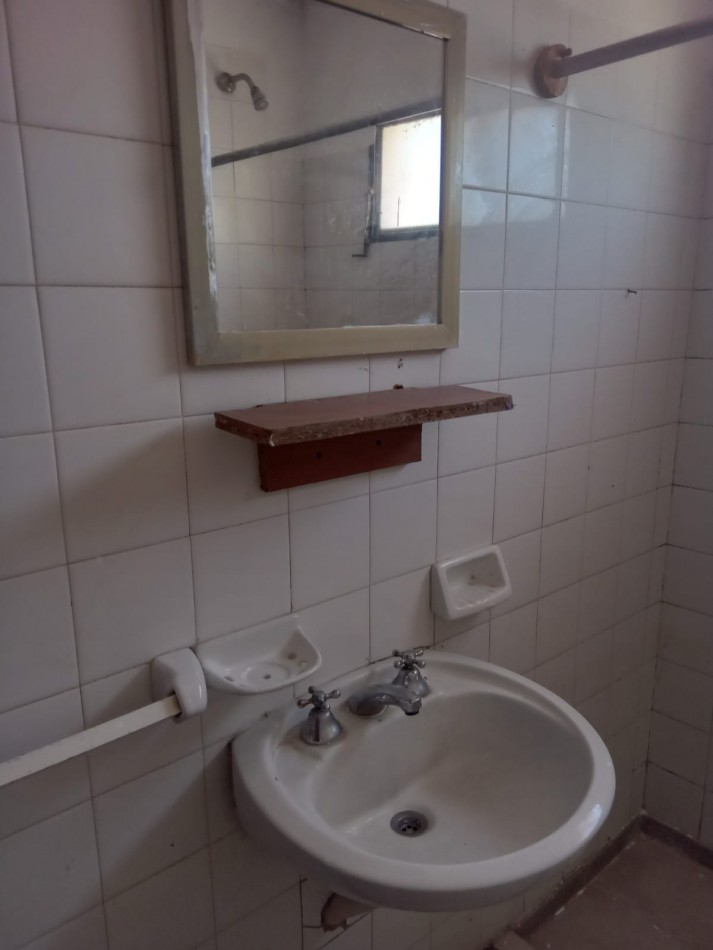 VENTA Departamento 2 dormitorios. Barrio Abilene.  Pje Jeferson - Piso 1 - Rio Cuarto