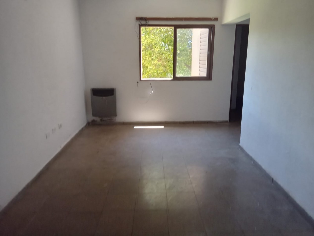 VENTA Departamento 2 dormitorios. Barrio Abilene.  Pje Jeferson - Piso 1 - Rio Cuarto