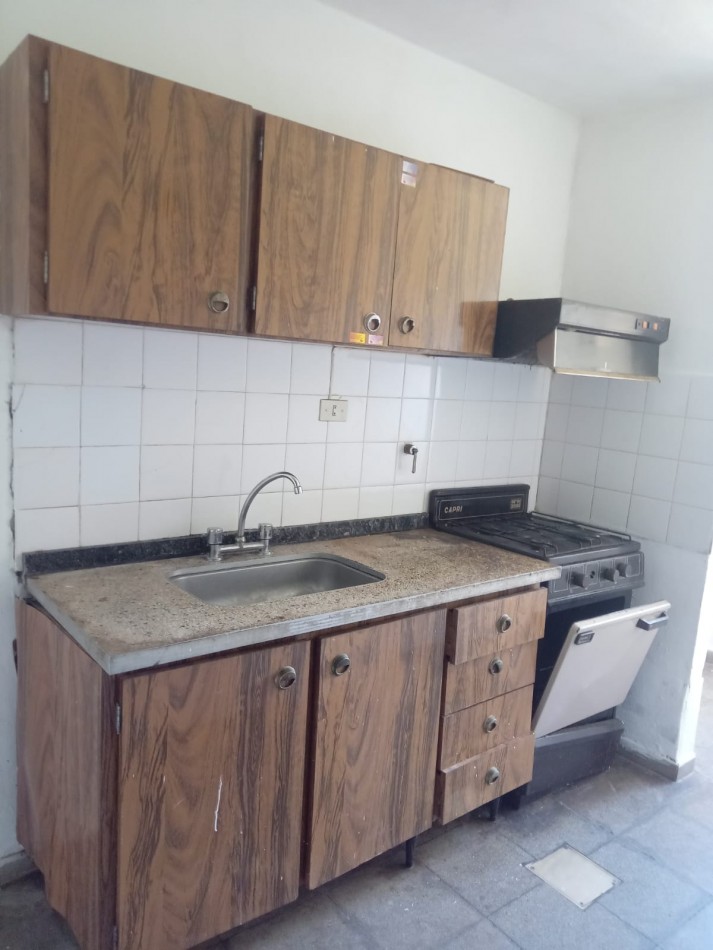 VENTA Departamento 2 dormitorios. Barrio Abilene.  Pje Jeferson - Piso 1 - Rio Cuarto