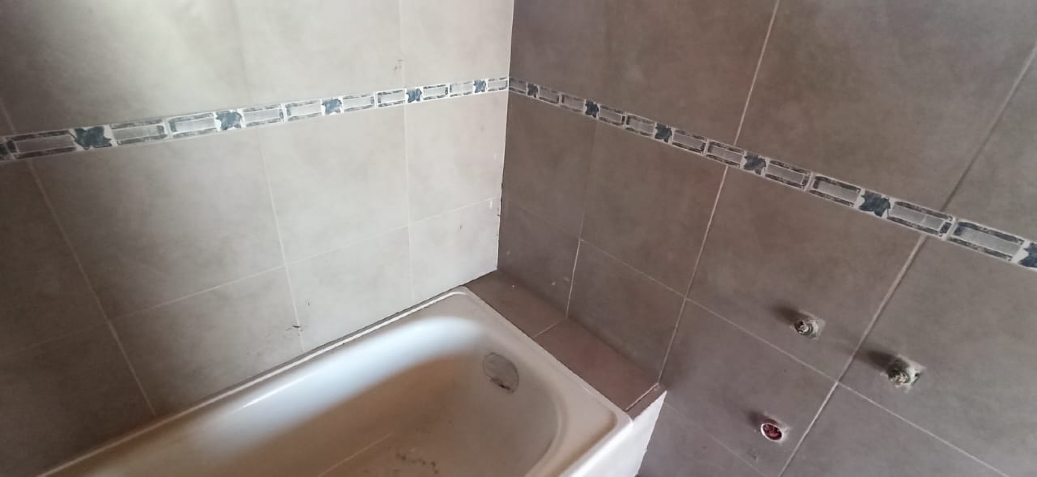 4 CABAÑAS Y 1 CASA A TERMINAR SIERRAS MARIANAS