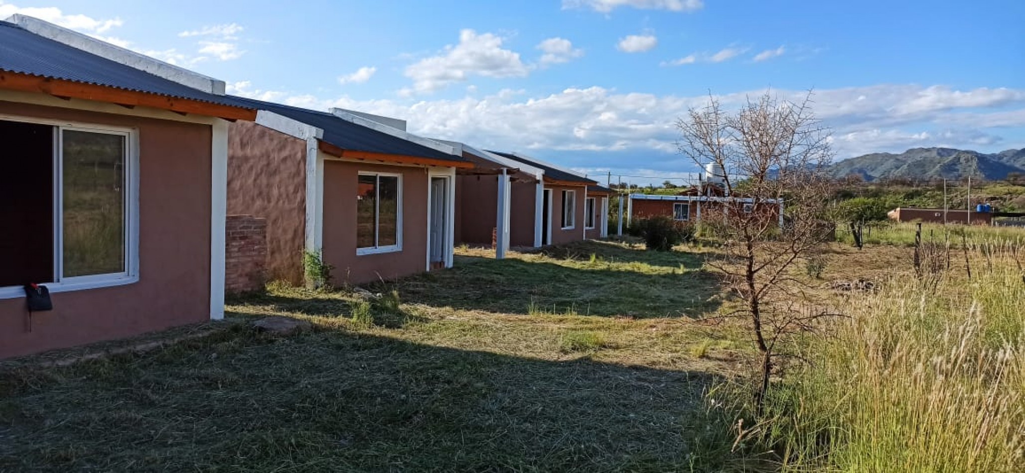 4 CABAÑAS Y 1 CASA A TERMINAR SIERRAS MARIANAS