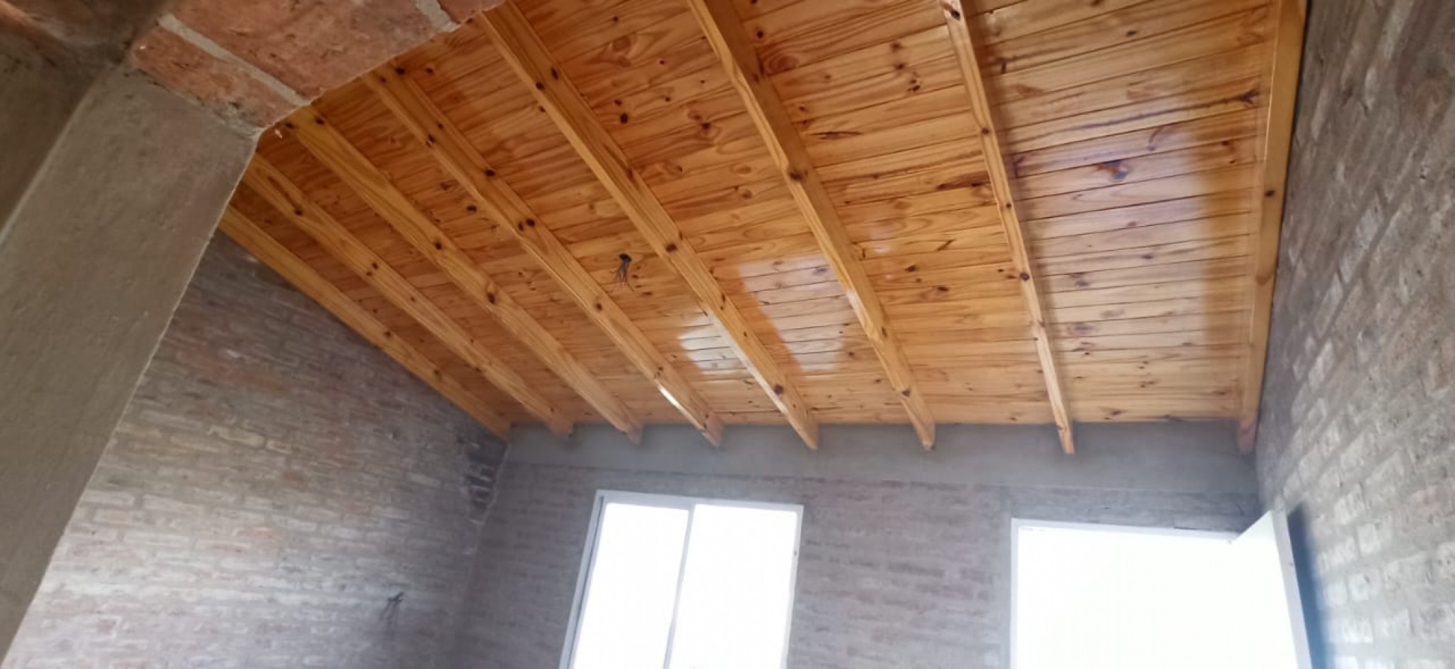 4 CABAÑAS Y 1 CASA A TERMINAR SIERRAS MARIANAS