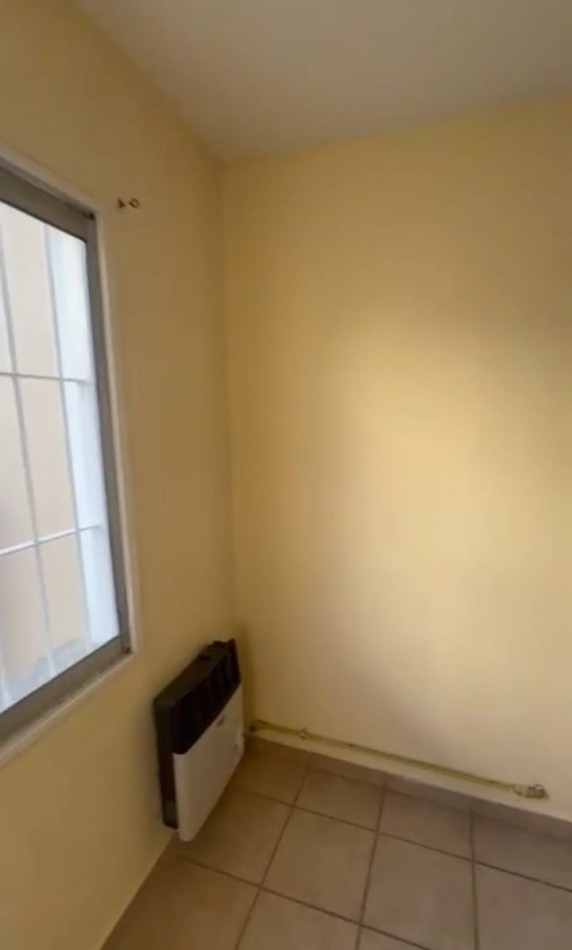 VENDO COMPLEJO DE DEPARTAMENTOS Y LOCAL 