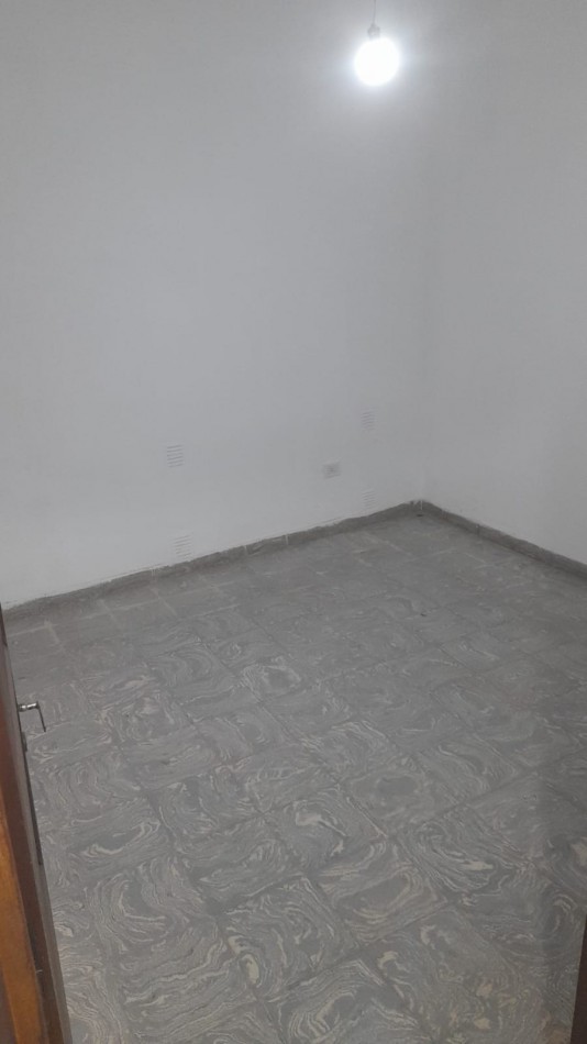 ALQUILO PROPIEDAD PARA USO OFICINAS O GERIATRICO CENTRO