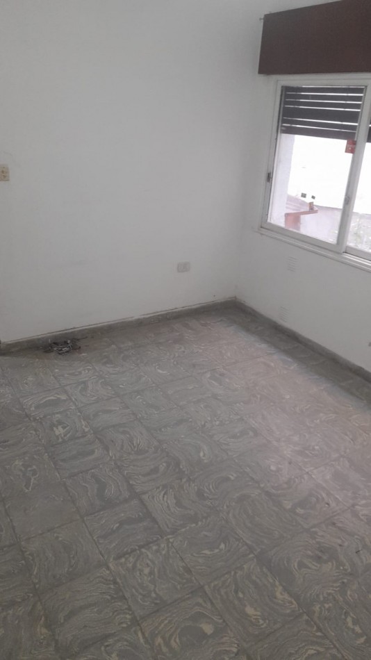 ALQUILO PROPIEDAD PARA USO OFICINAS O GERIATRICO CENTRO