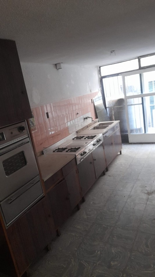 ALQUILO PROPIEDAD PARA USO OFICINAS O GERIATRICO CENTRO