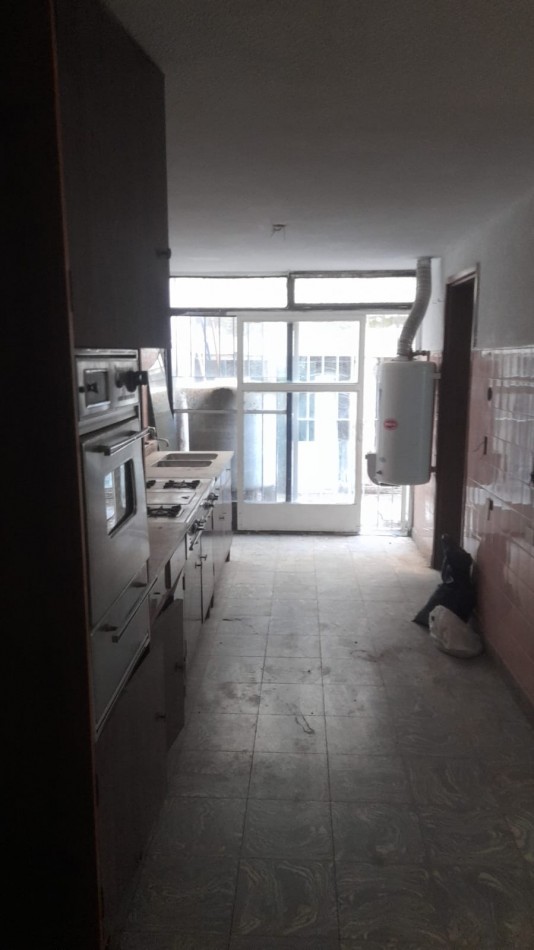 ALQUILO PROPIEDAD PARA USO OFICINAS O GERIATRICO CENTRO