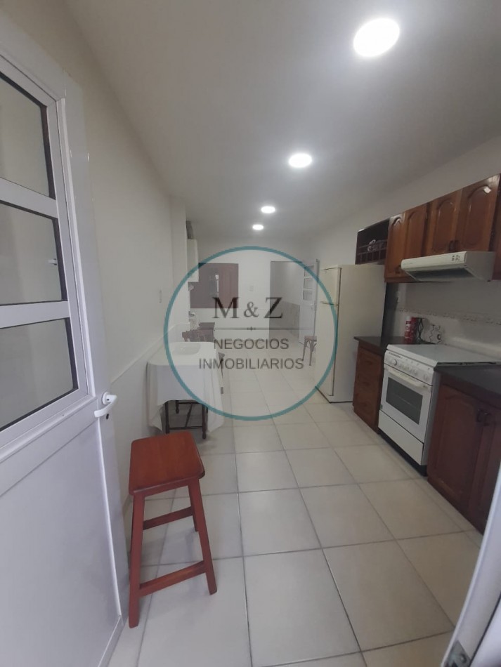 VENDE CASA DE 2 PLANTAS CENTRO SAN LUIS