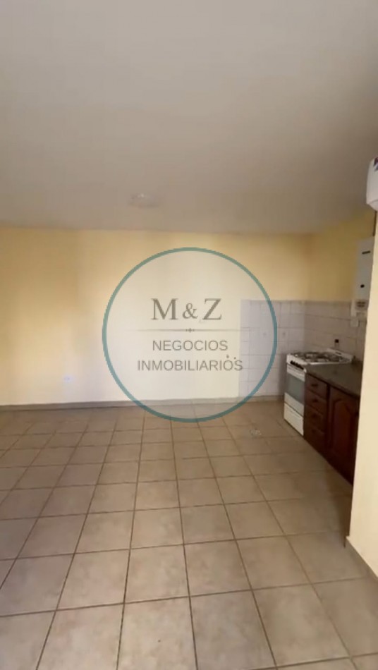 VENDO COMPLEJO DE DEPARTAMENTOS Y LOCAL 