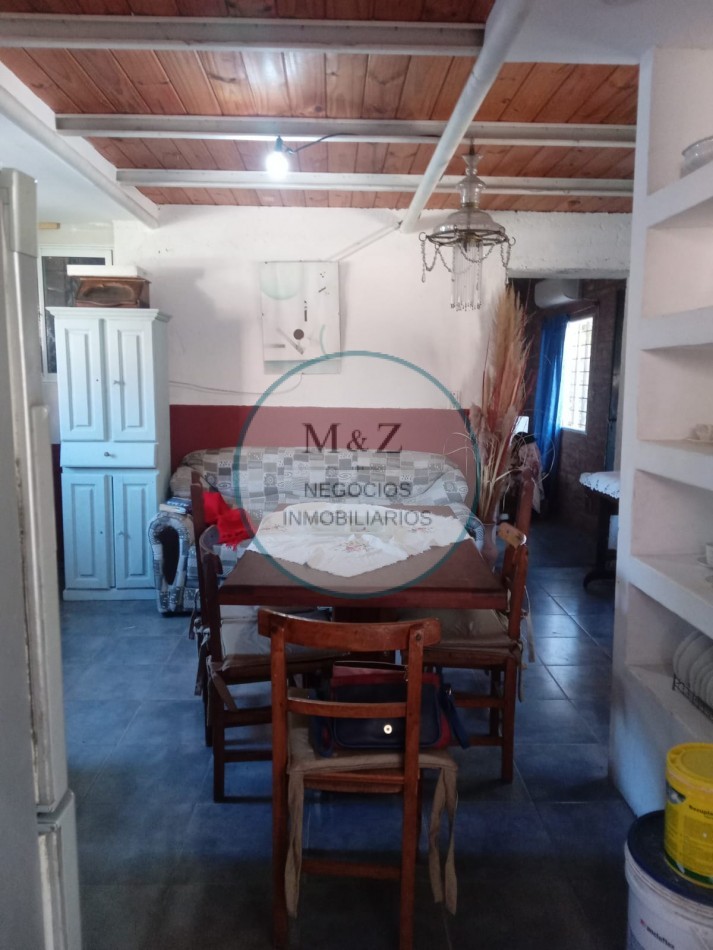 CASA CON PILETA EN VENTA EN EL VOLCAN