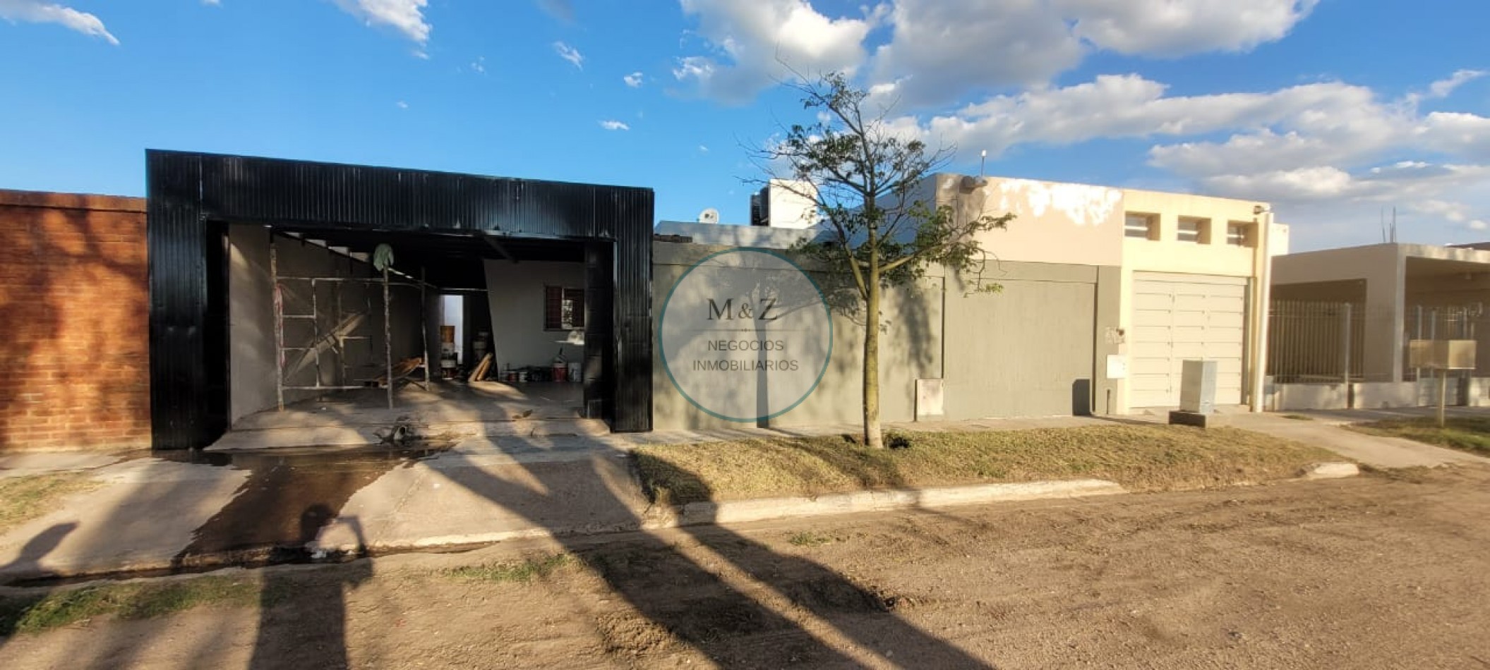 CASA EN VENTA EN LOS LAPACHOS 