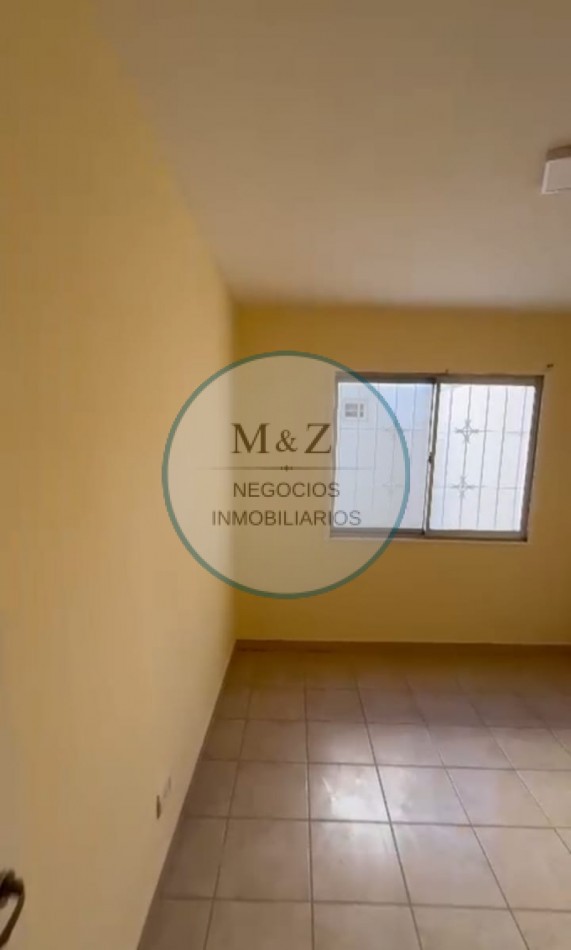VENDO COMPLEJO DE DEPARTAMENTOS Y LOCAL 