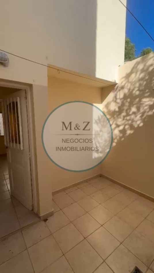 VENDO COMPLEJO DE DEPARTAMENTOS Y LOCAL 