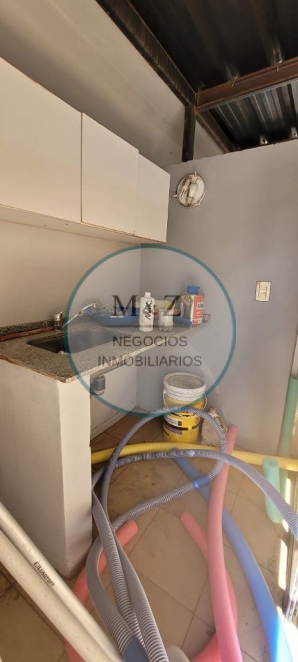 CASA EN VENTA EN LOS LAPACHOS 