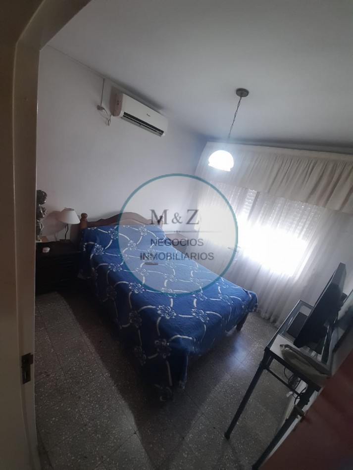 VENDE CASA DE 2 PLANTAS CENTRO SAN LUIS