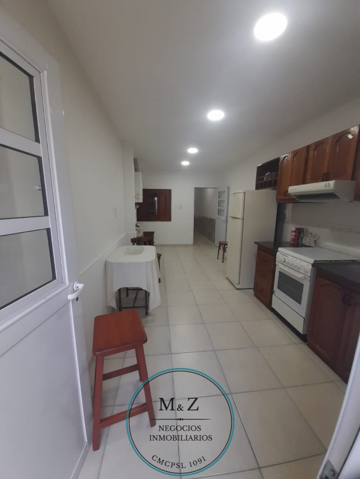 VENDE CASA DE 2 PLANTAS CENTRO SAN LUIS