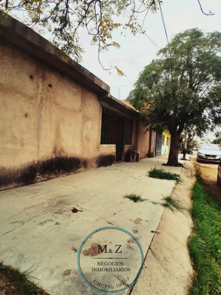 VENDE CASA ESQUINA CON GALPON Y DEPARTAMENTO