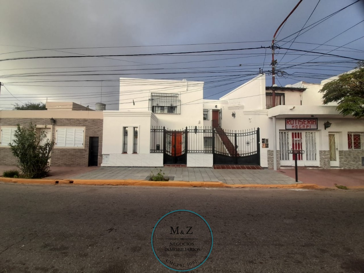 VENDE CASA DE 2 PLANTAS CENTRO SAN LUIS
