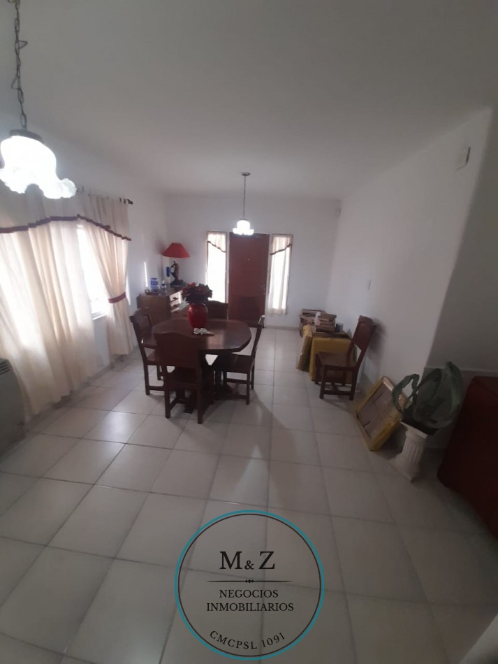 VENDE CASA DE 2 PLANTAS CENTRO SAN LUIS