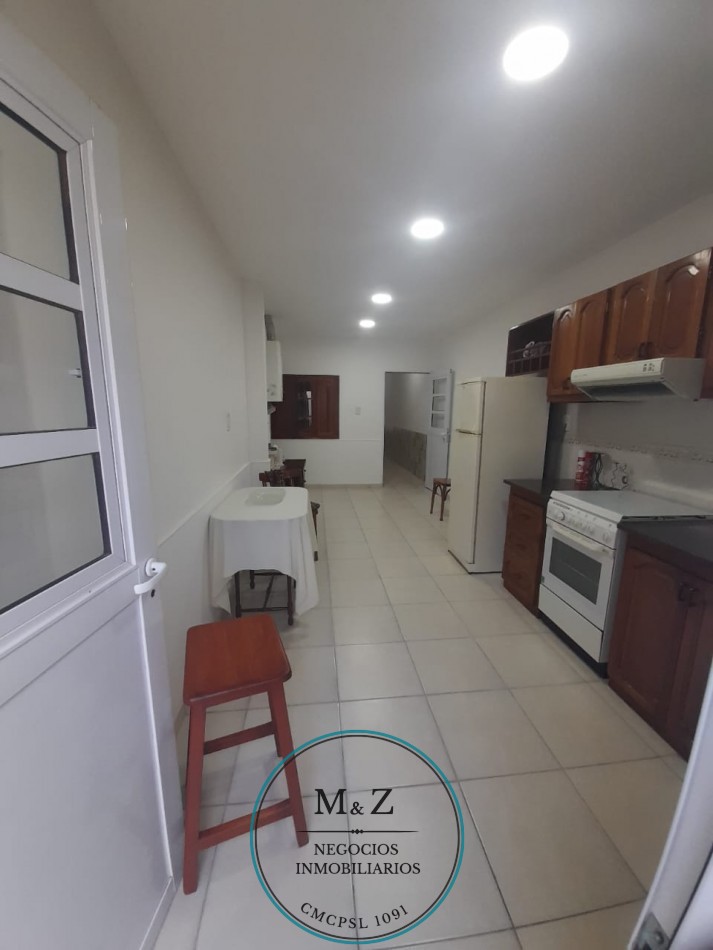 VENDE CASA DE 2 PLANTAS CENTRO SAN LUIS