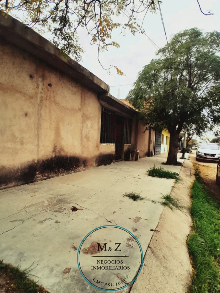 VENDE CASA ESQUINA CON GALPON Y DEPARTAMENTO