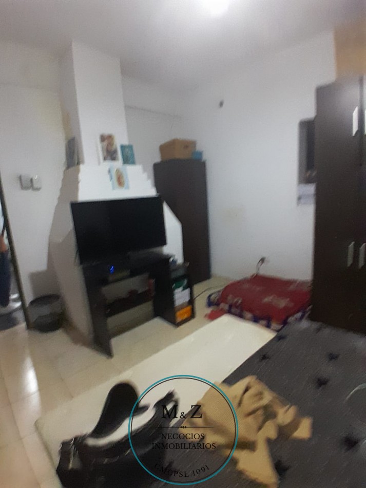 VENDE CASA ESQUINA CON GALPON Y DEPARTAMENTO