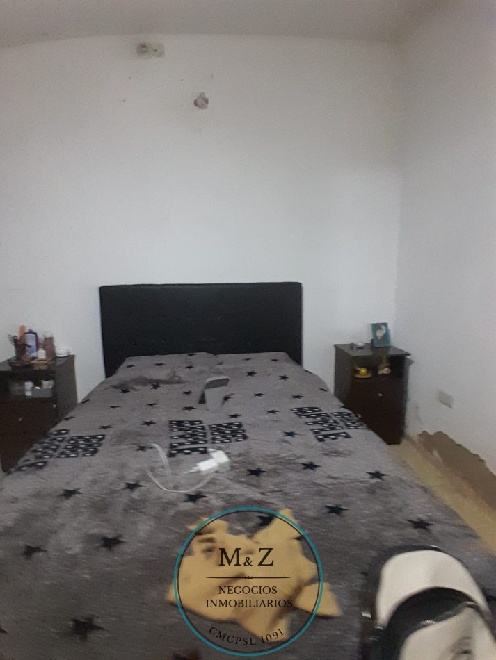 VENDE CASA ESQUINA CON GALPON Y DEPARTAMENTO