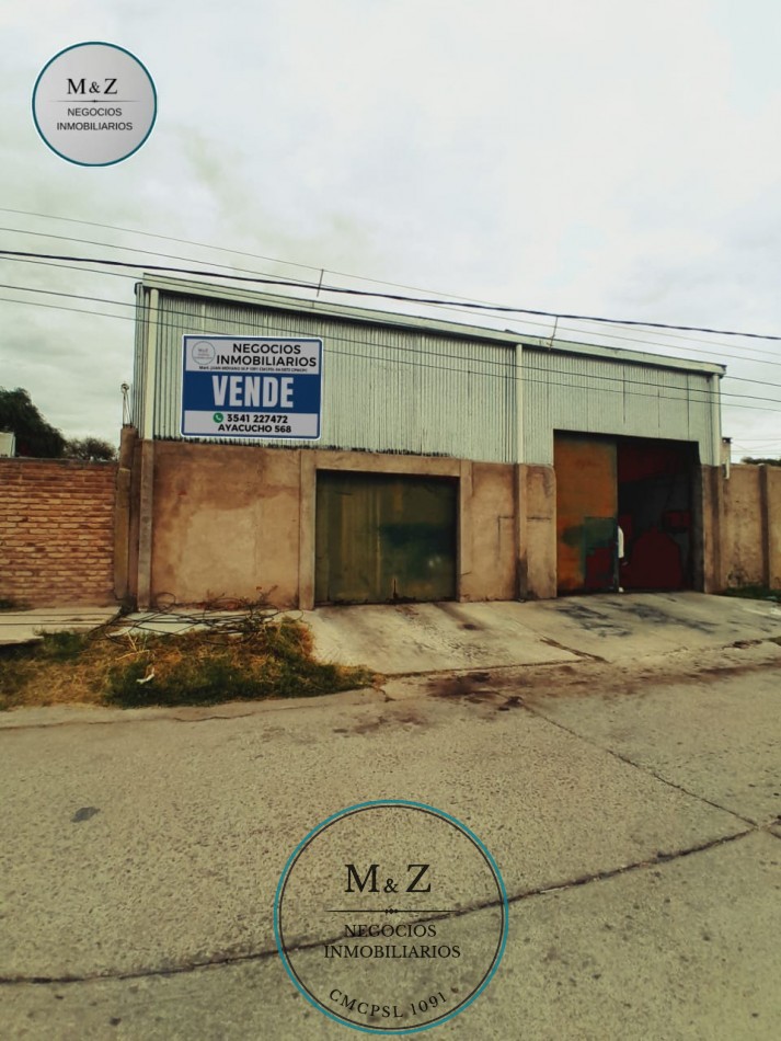 VENDE CASA ESQUINA CON GALPON Y DEPARTAMENTO