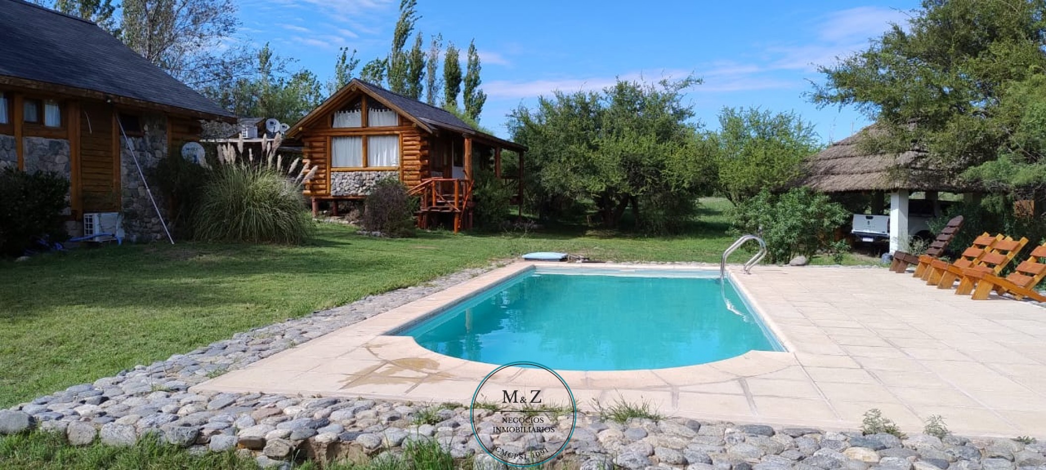 VENDE COMPLEJO DE 4 CABAÑAS EN SIERRAS MARIANAS VILLA DE LA QUEBRADA