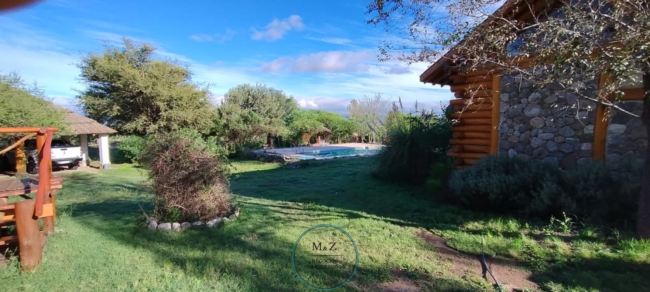 VENDE COMPLEJO DE 4 CABAÑAS EN SIERRAS MARIANAS VILLA DE LA QUEBRADA