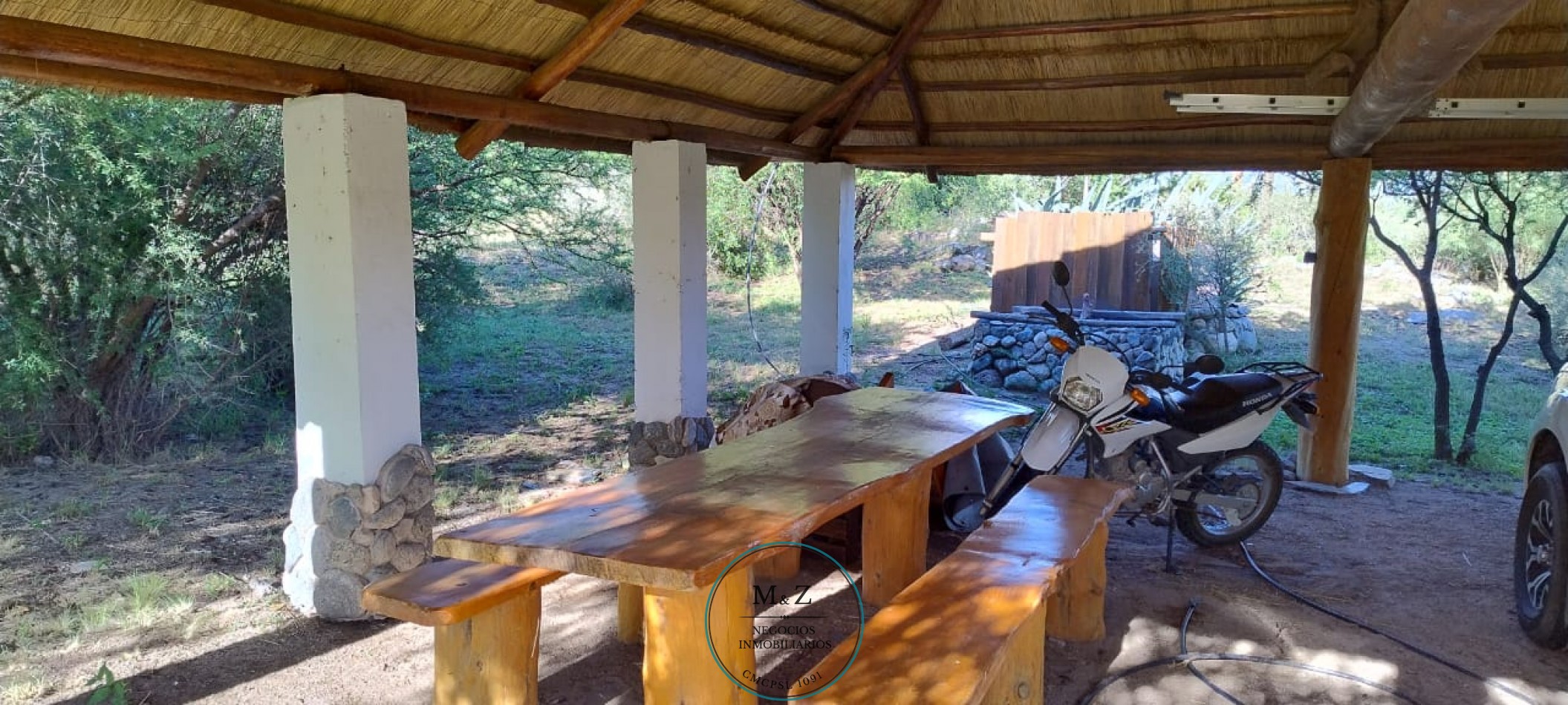 VENDE COMPLEJO DE 4 CABAÑAS EN SIERRAS MARIANAS VILLA DE LA QUEBRADA