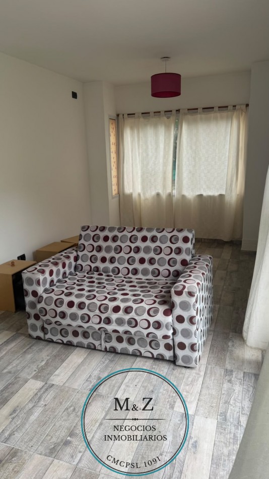 VENDO HERMOSA CASA LAS CHACRAS, JUANA KOSLAY B° PAMPAZUL