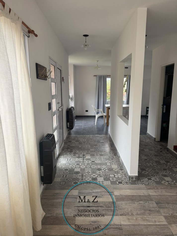 VENDO HERMOSA CASA LAS CHACRAS, JUANA KOSLAY B° PAMPAZUL