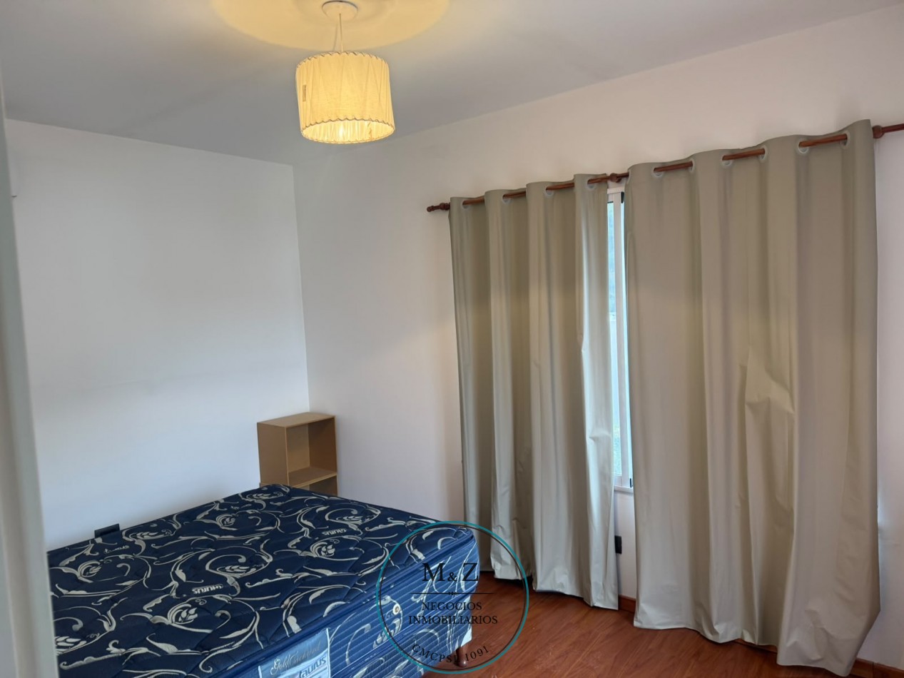 VENDO HERMOSA CASA LAS CHACRAS, JUANA KOSLAY B° PAMPAZUL
