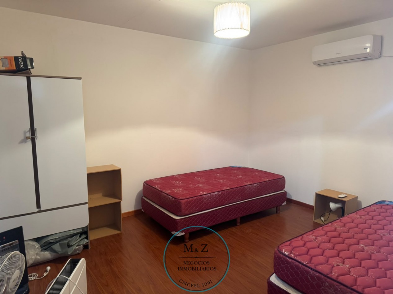 VENDO HERMOSA CASA LAS CHACRAS, JUANA KOSLAY B° PAMPAZUL