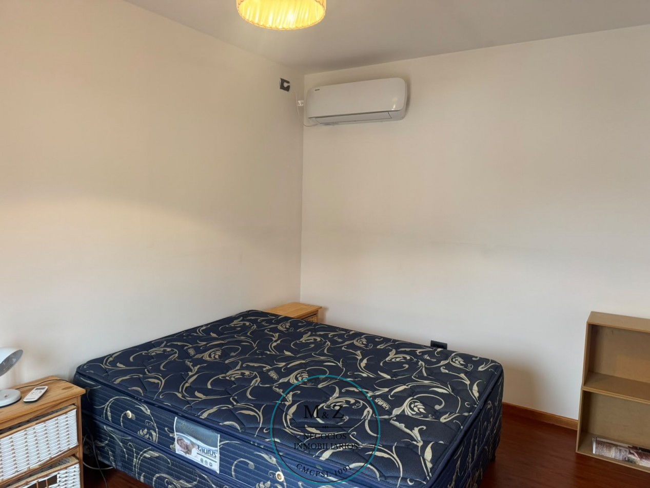 VENDO HERMOSA CASA LAS CHACRAS, JUANA KOSLAY B° PAMPAZUL