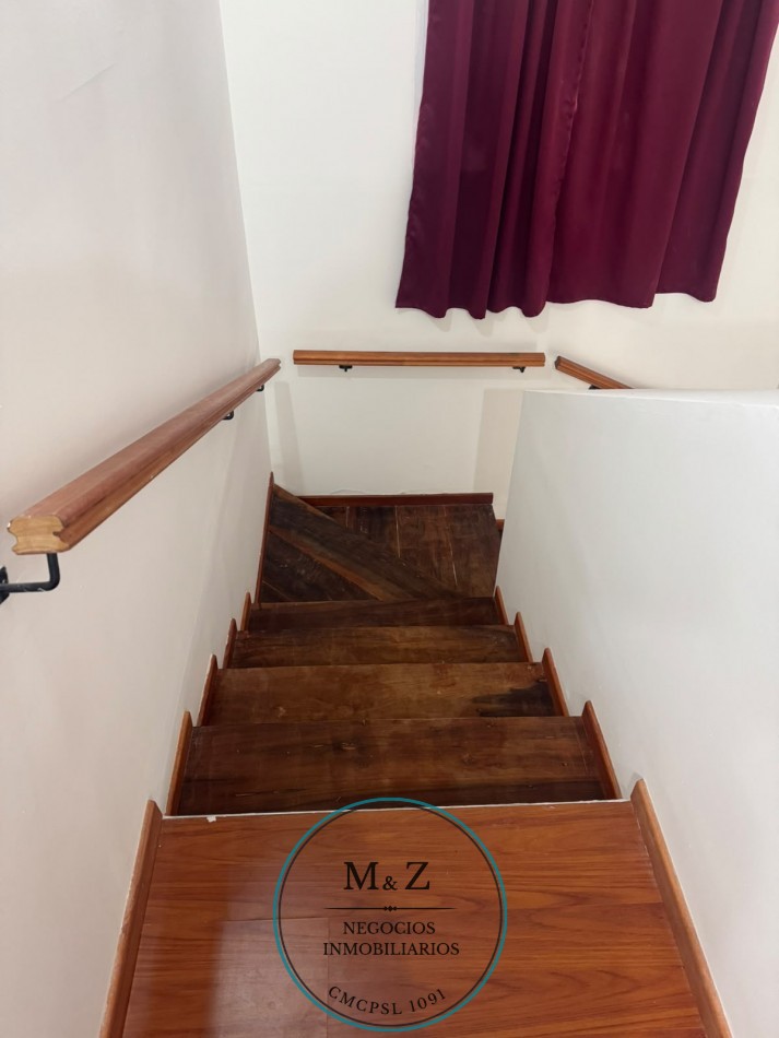 VENDO HERMOSA CASA LAS CHACRAS, JUANA KOSLAY B° PAMPAZUL