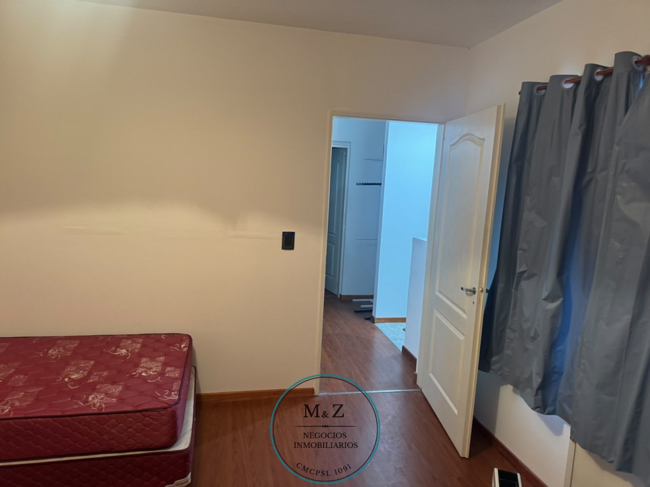 VENDO HERMOSA CASA LAS CHACRAS, JUANA KOSLAY B° PAMPAZUL