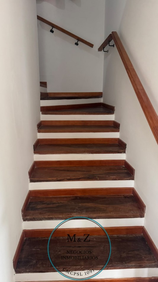 VENDO HERMOSA CASA LAS CHACRAS, JUANA KOSLAY B° PAMPAZUL