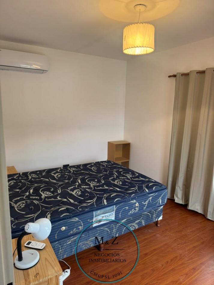 VENDO HERMOSA CASA LAS CHACRAS, JUANA KOSLAY B° PAMPAZUL