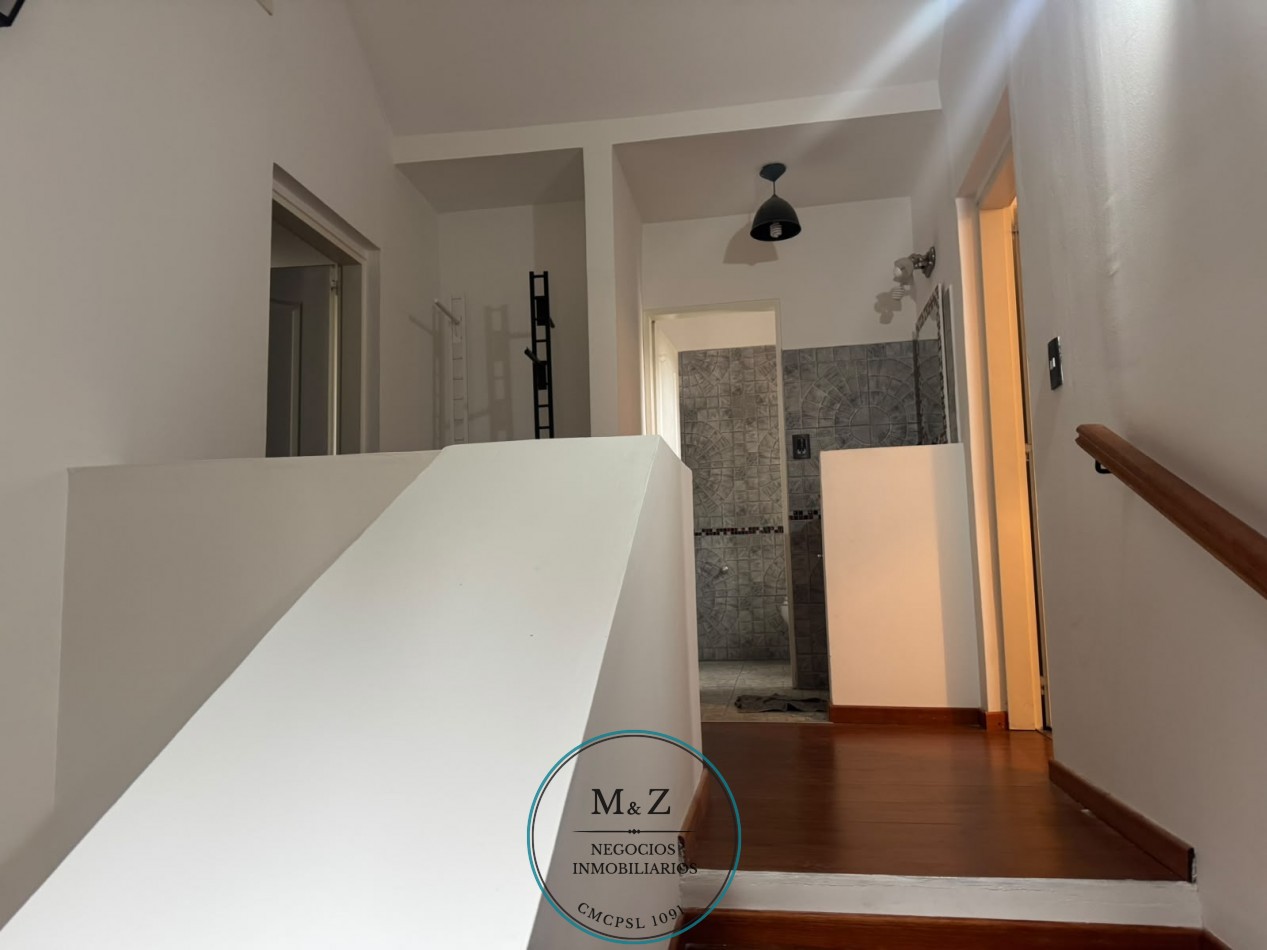 VENDO HERMOSA CASA LAS CHACRAS, JUANA KOSLAY B° PAMPAZUL
