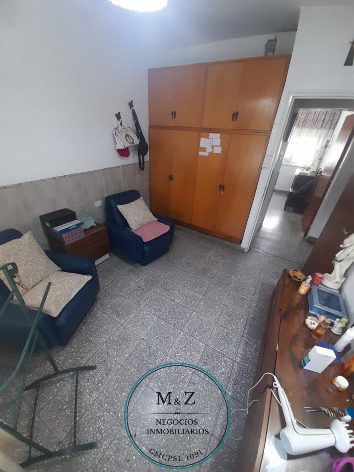 VENDE CASA DE 2 PLANTAS CENTRO SAN LUIS