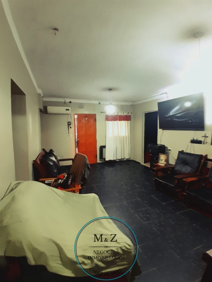 VENDE CASA ESQUINA CON GALPON Y DEPARTAMENTO