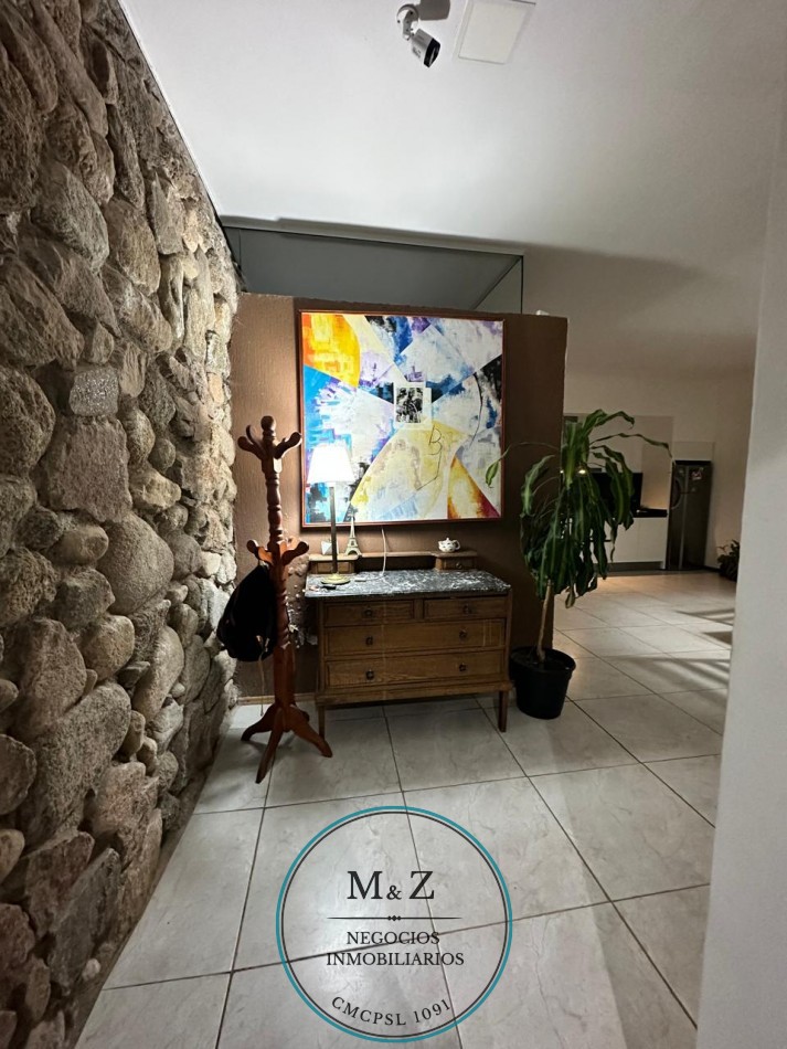VENDO CASA CON PILETA MUY LUMINOSA Y PILETA POTRERO DE LOS FUNES